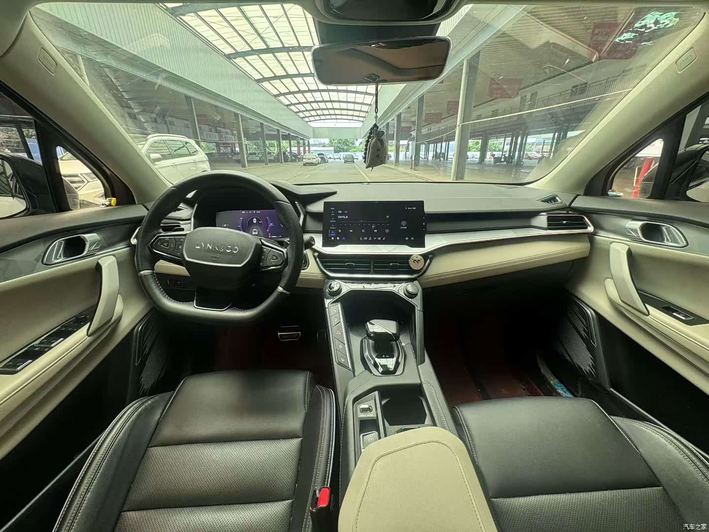 Lynk & Co 02, 2022 все фото