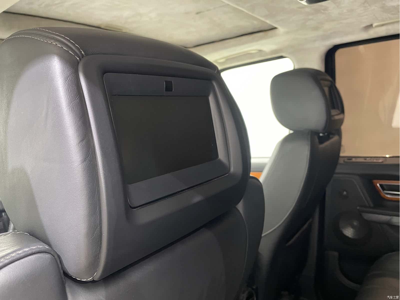 Land Rover Range Rover, 2011 13
