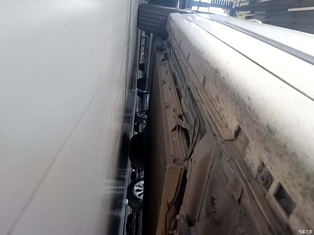 DongFeng E70, 2022 19