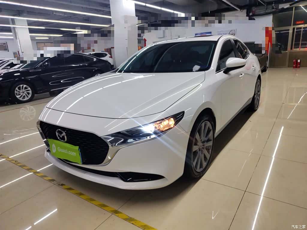 Mazda Mazda3, 2025 1
