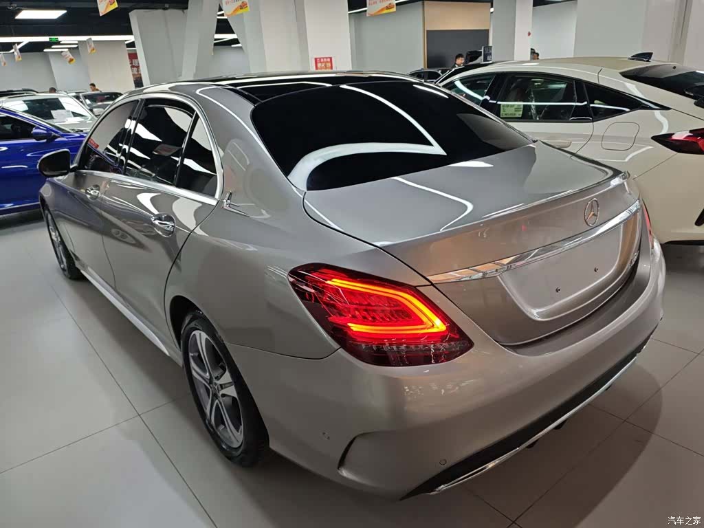 Mercedes-Benz C-Class, 2021 23