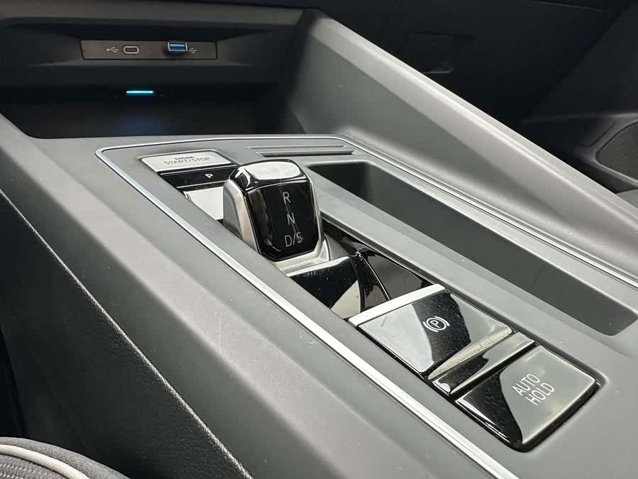 Volkswagen Golf 2022, фото 16