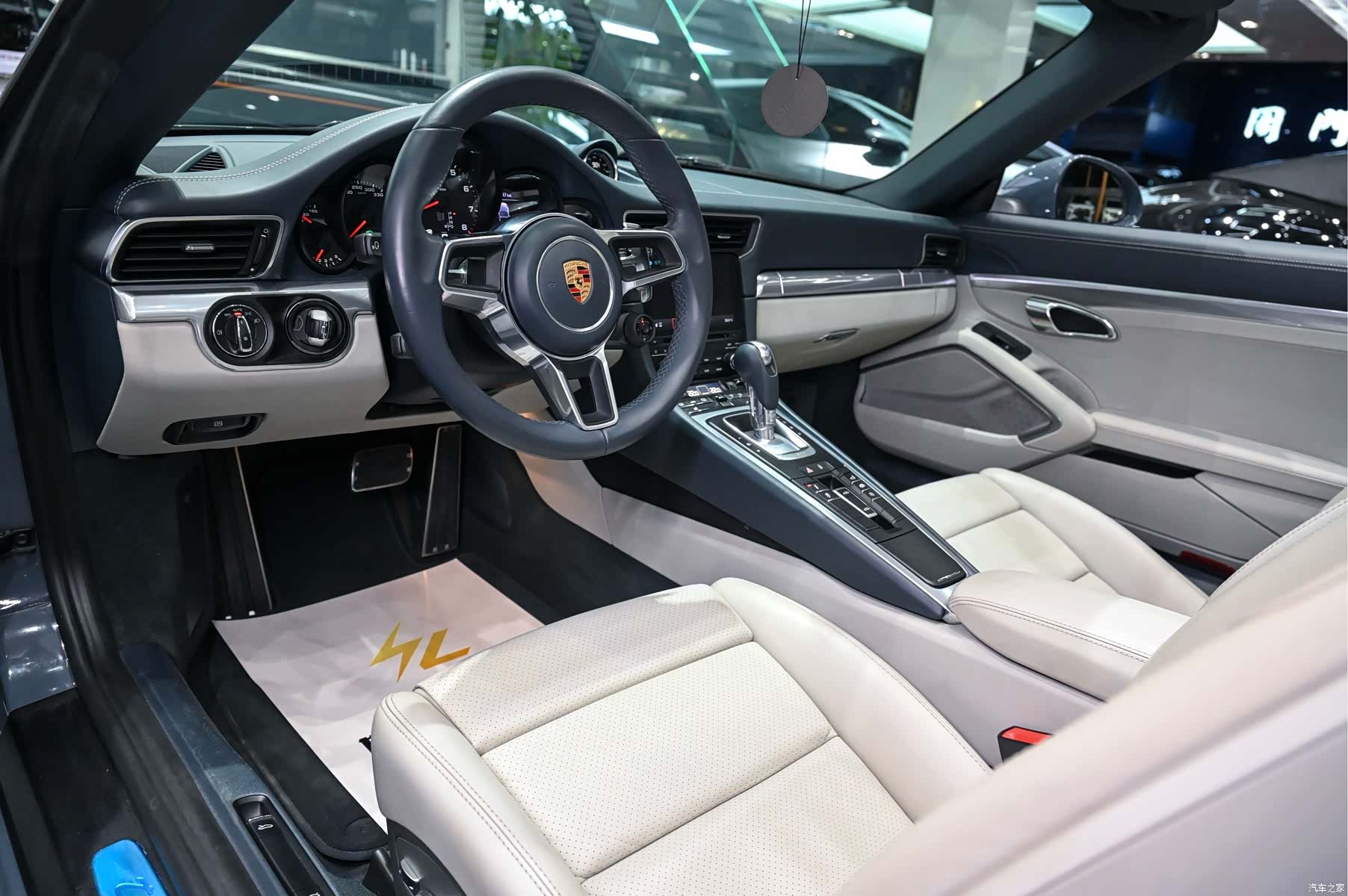 Porsche 911, 2018 11
