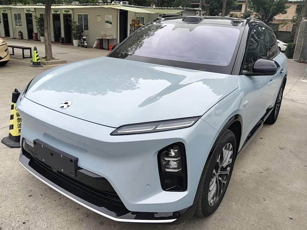 NIO ES6