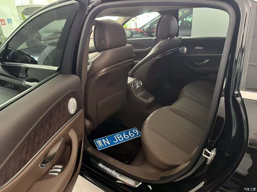 Mercedes-Benz E-Class, 2021 6
