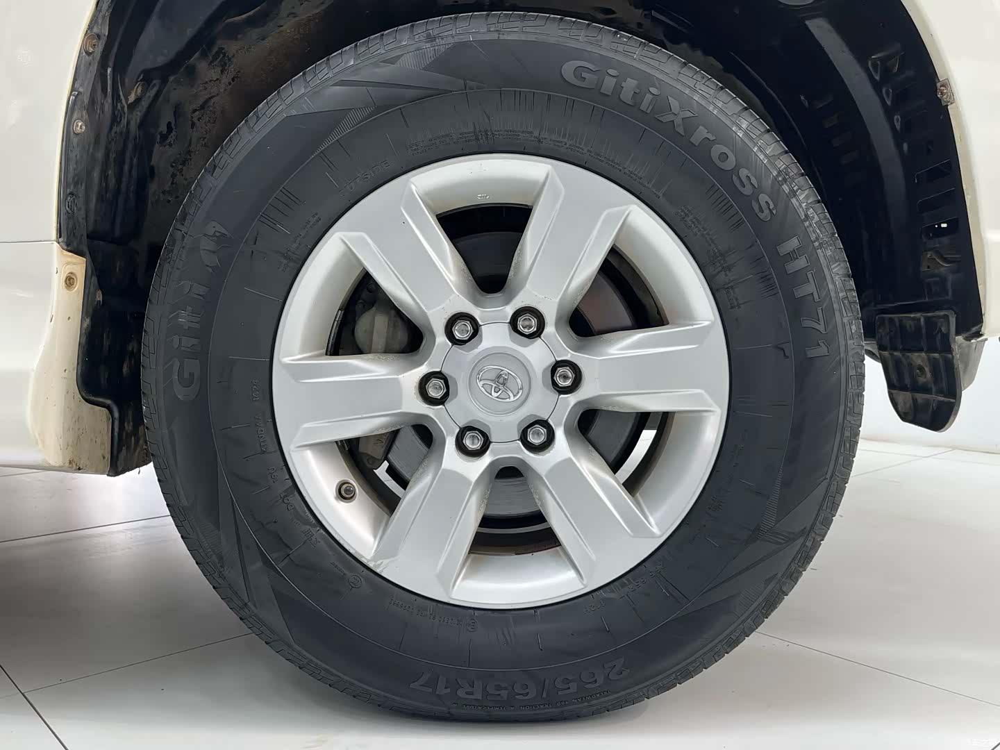 Toyota Prado, 2015 11