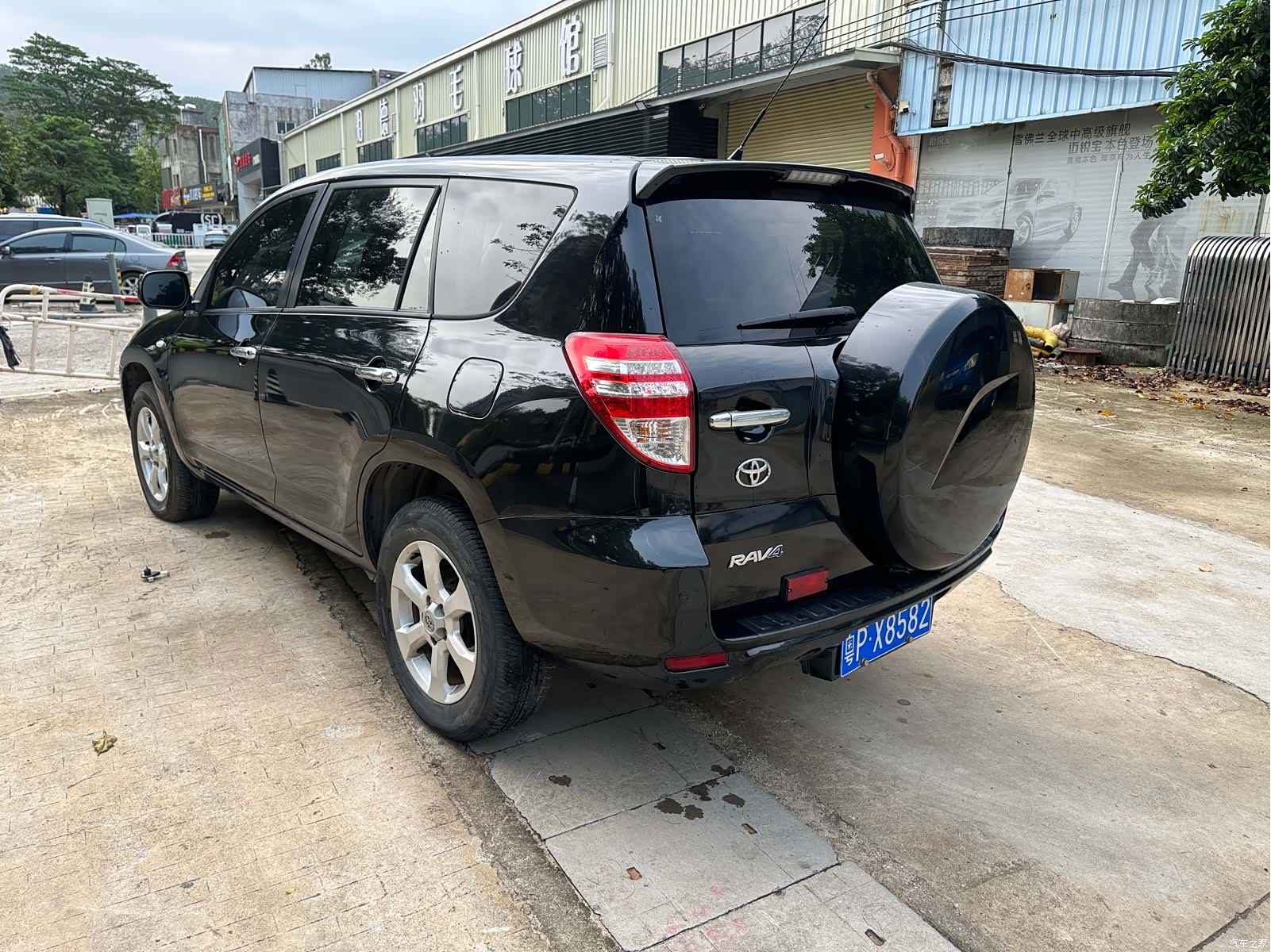 Toyota RAV4, 2013 3