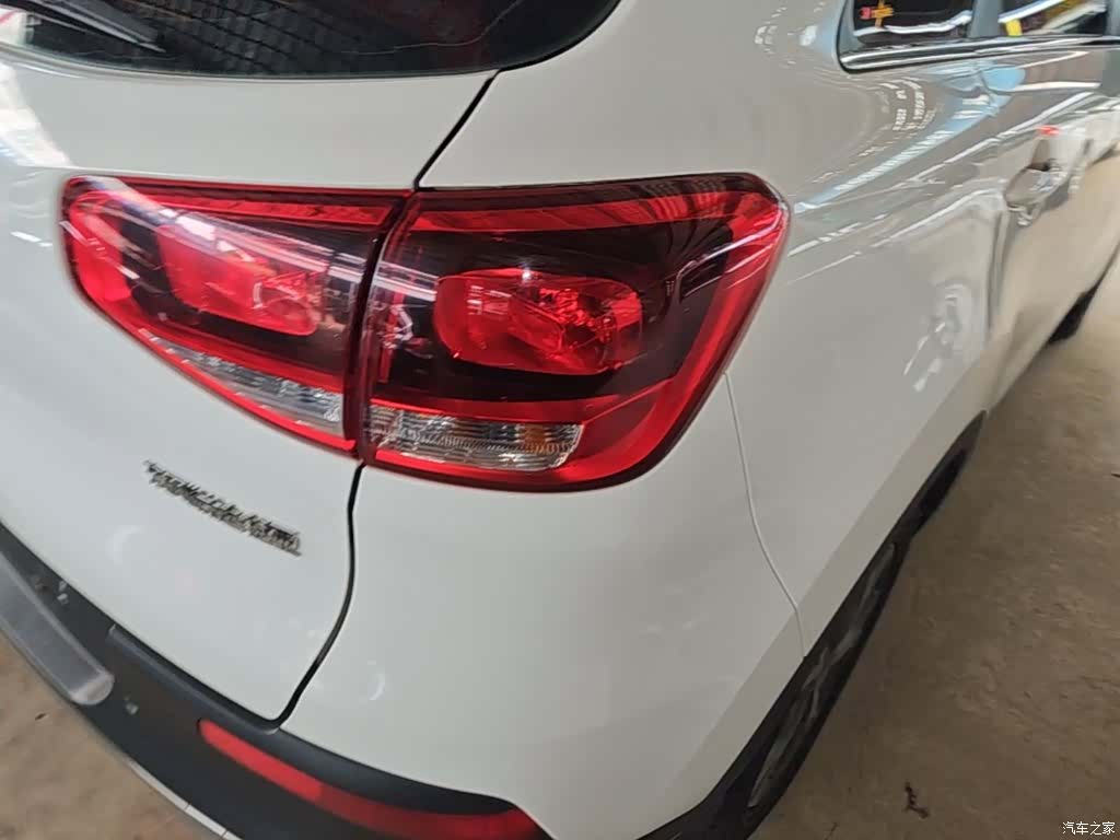 Kia KX3, 2015 8