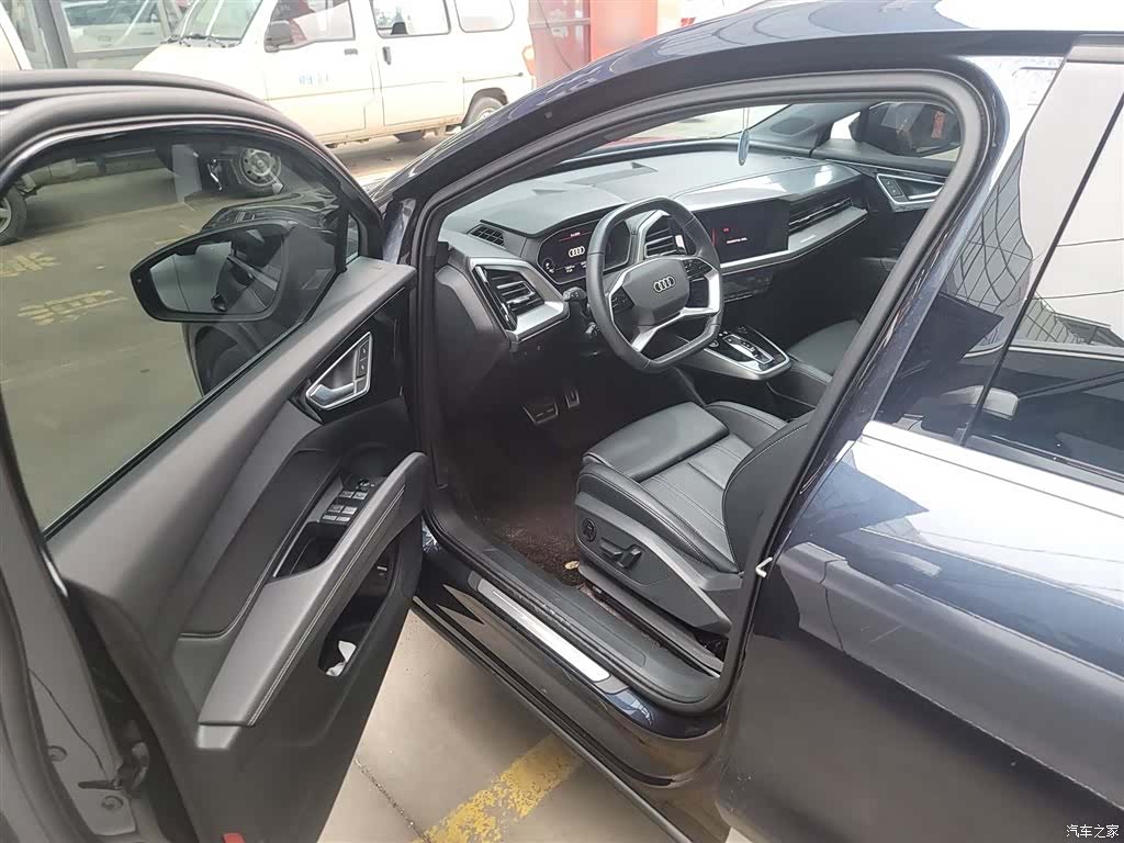 Audi Q4 e-tron, 2023 16