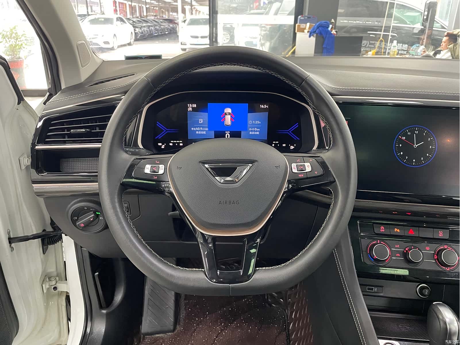 Volkswagen VS7, 2022 9