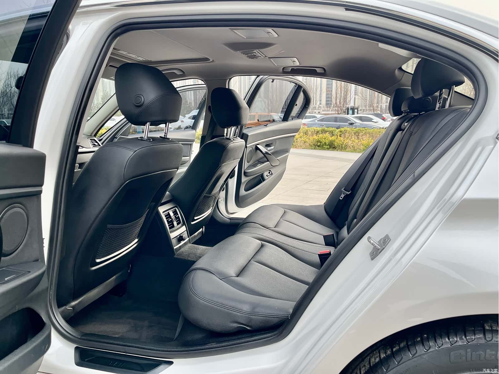BMW 3 Series, 2017 14