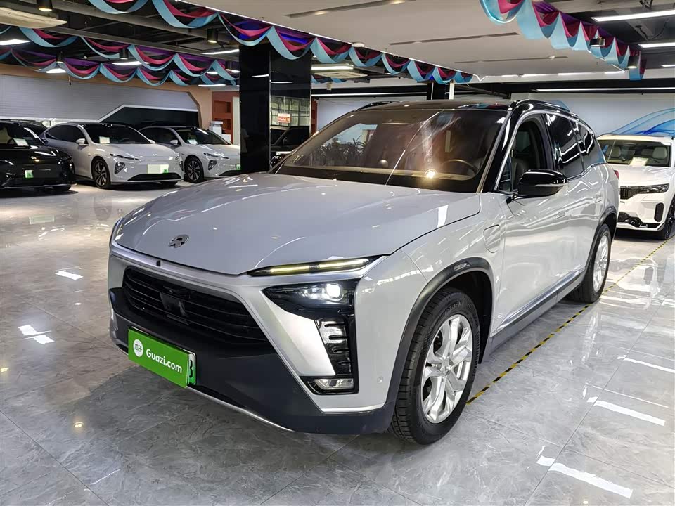 NIO ES8