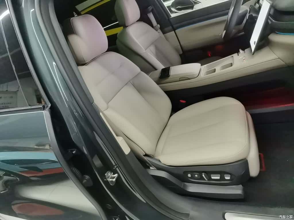 NIO ES8, 2023 25