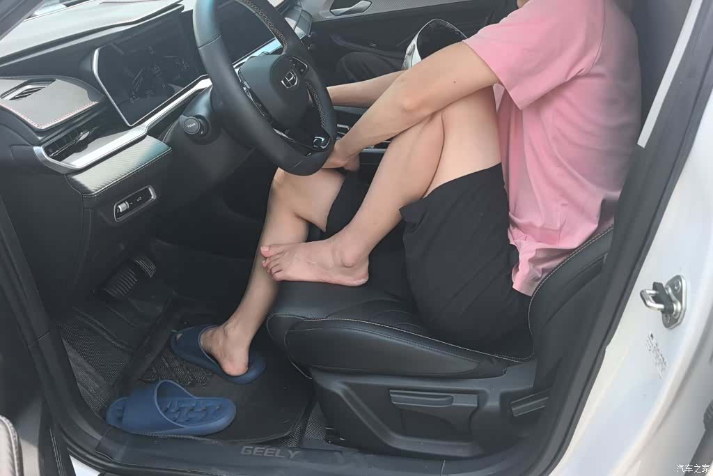 Geely Binray, 2025 9