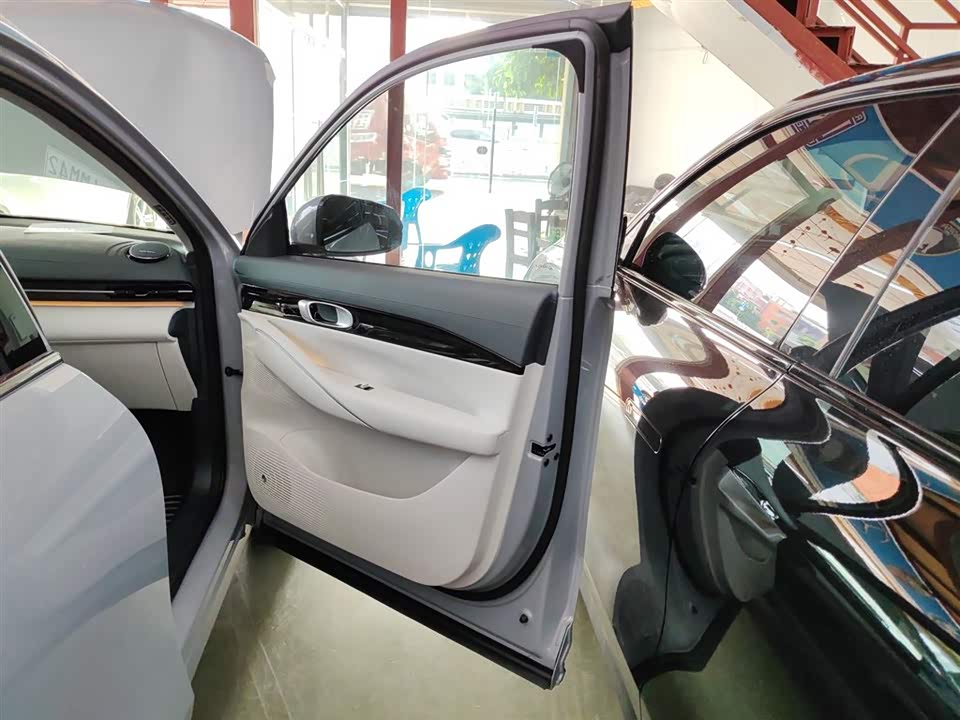 Geely Galaxy Galaxy E5