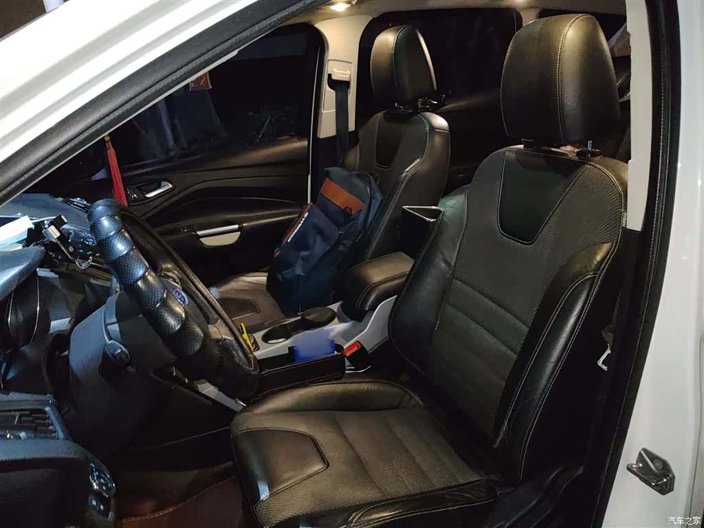 Ford Kuga, 2015 8