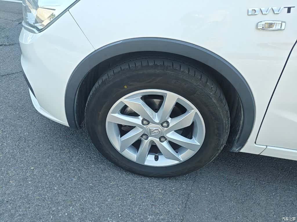 Wuling 310W, 2020 23