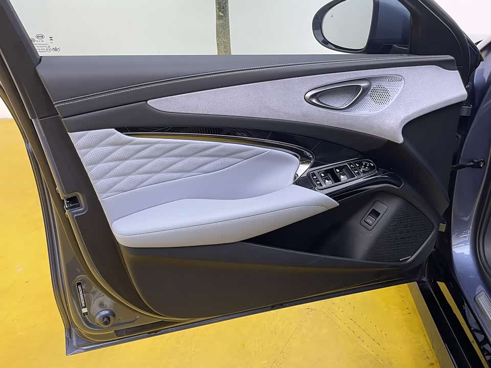 BYD seal