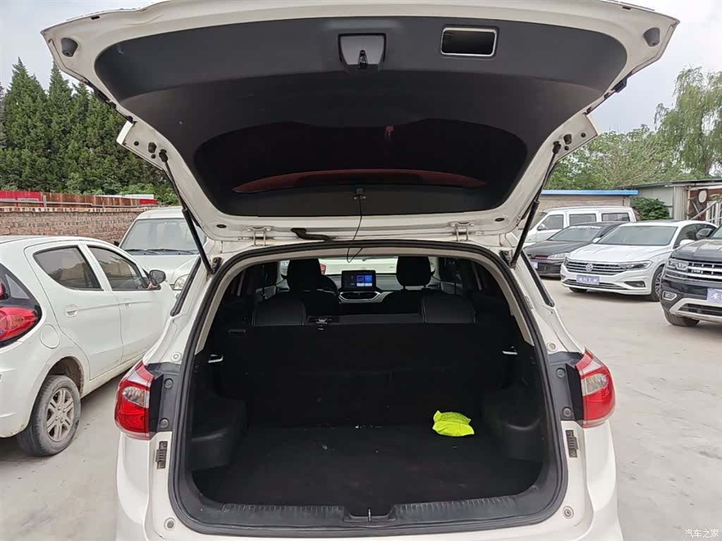 Wuling 510, 2019 19