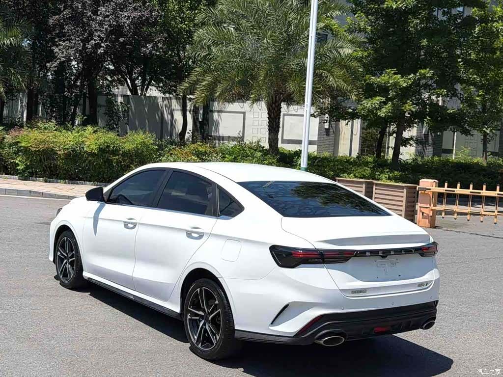 Geely Binray, 2022 9