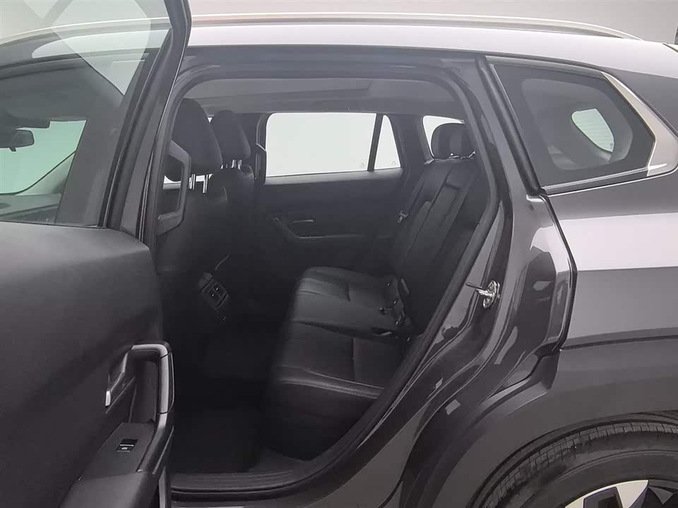 Mazda CX-50 line also