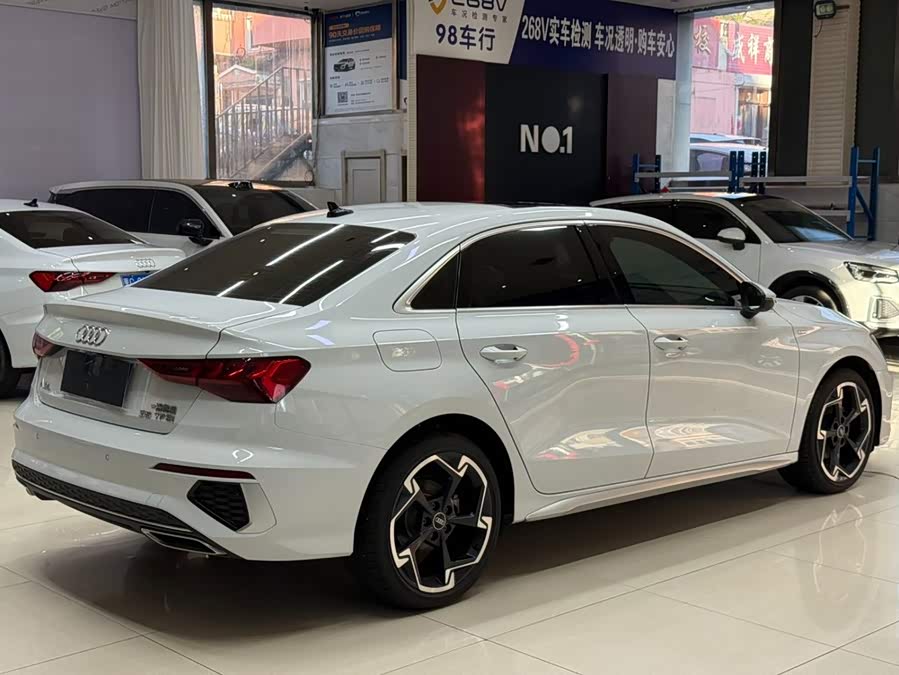 Audi A3 2023, фото 4