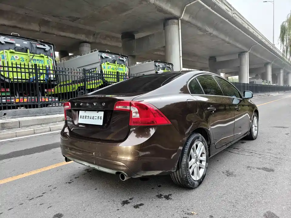 Volvo S60