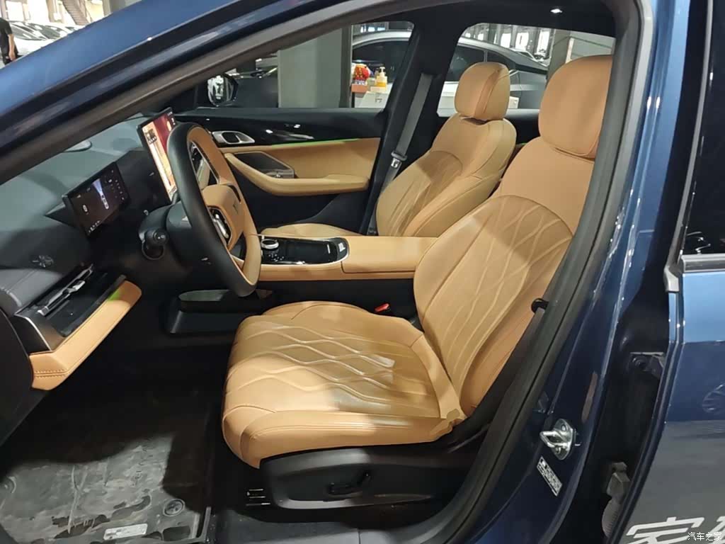 Geely A7, 2025 11