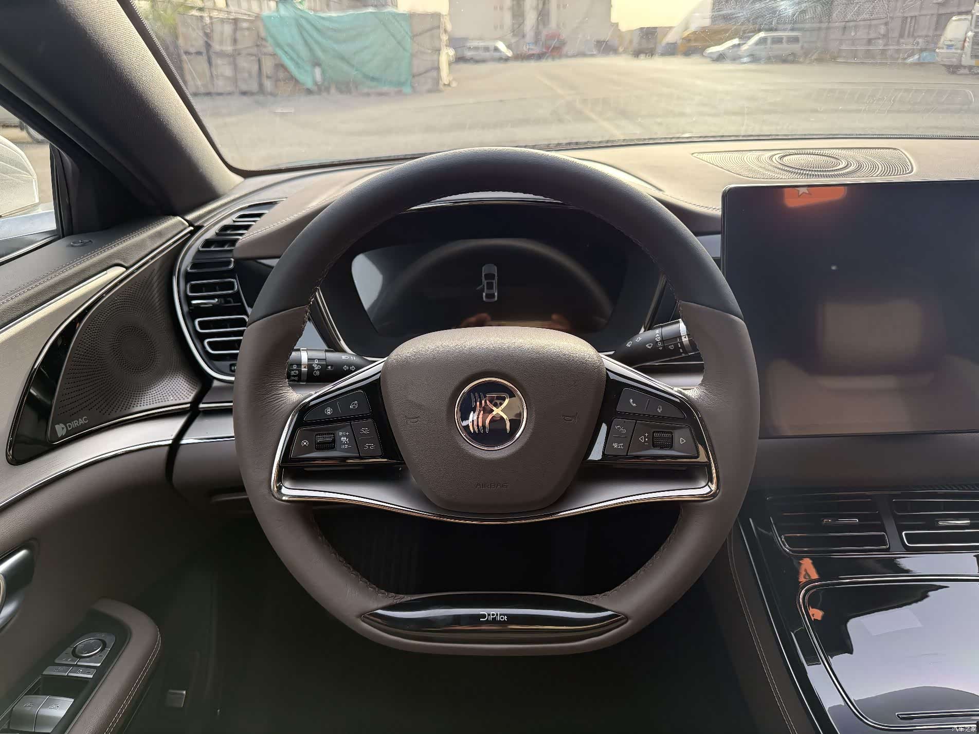 BYD Han, 2022 10