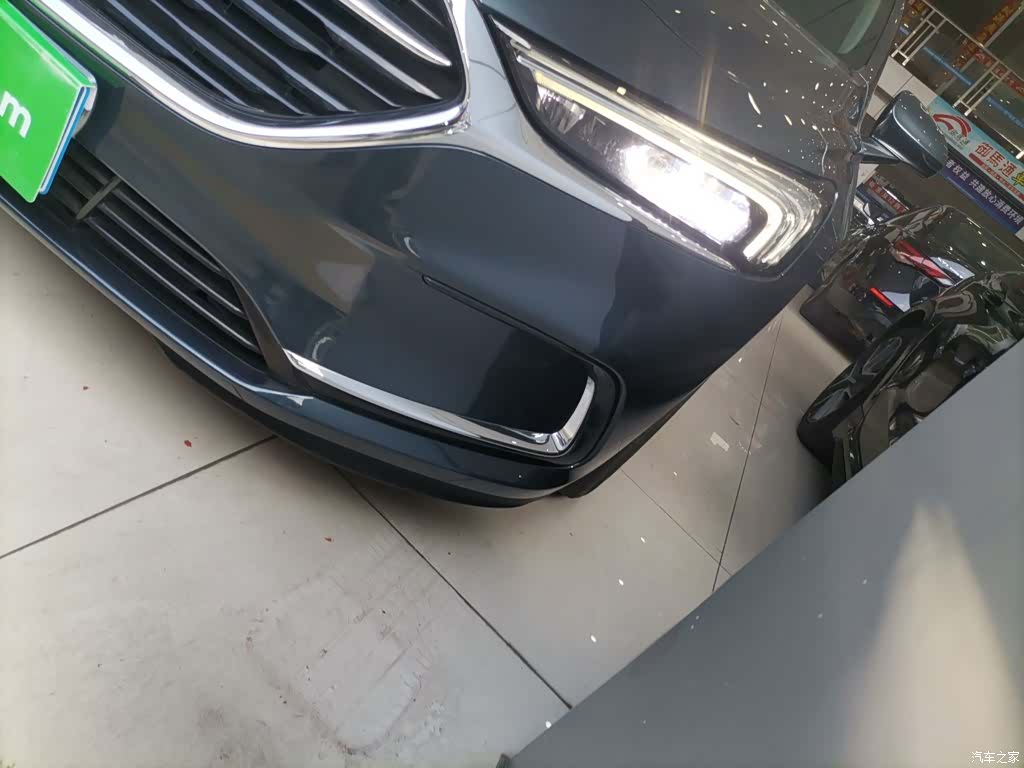 Buick LaCrosse, 2022 18