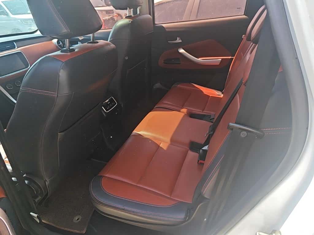 BAIC S3, 2017 17
