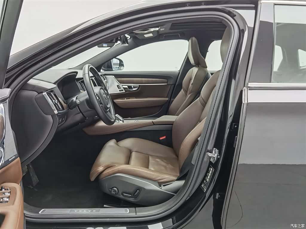 Volvo S90, 2021 10