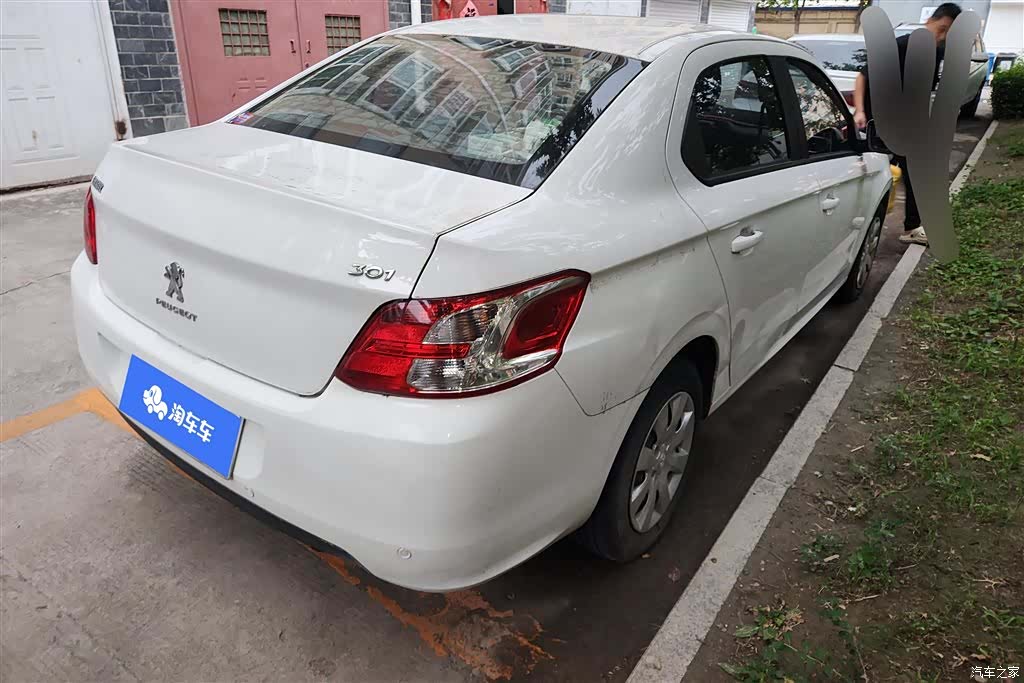 Peugeot 301, 2016 3