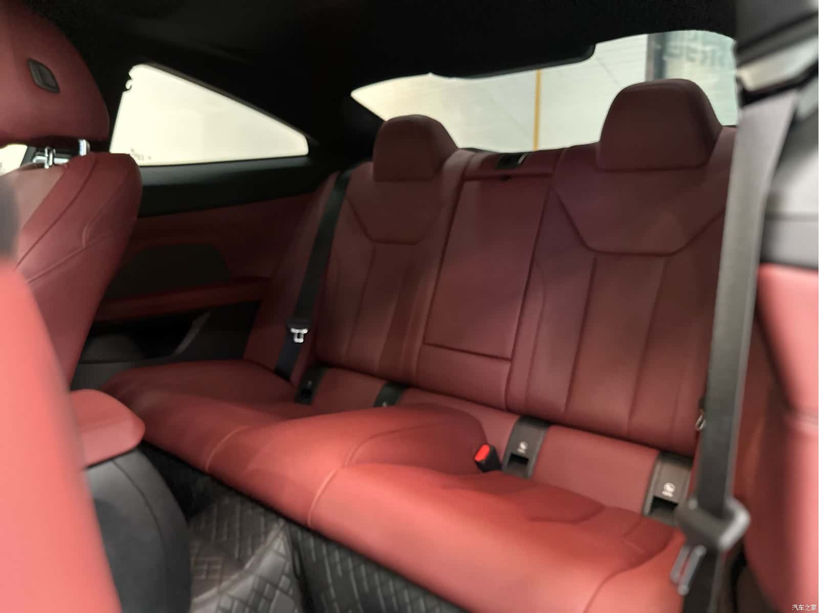 BMW 4 Series, 2025 16
