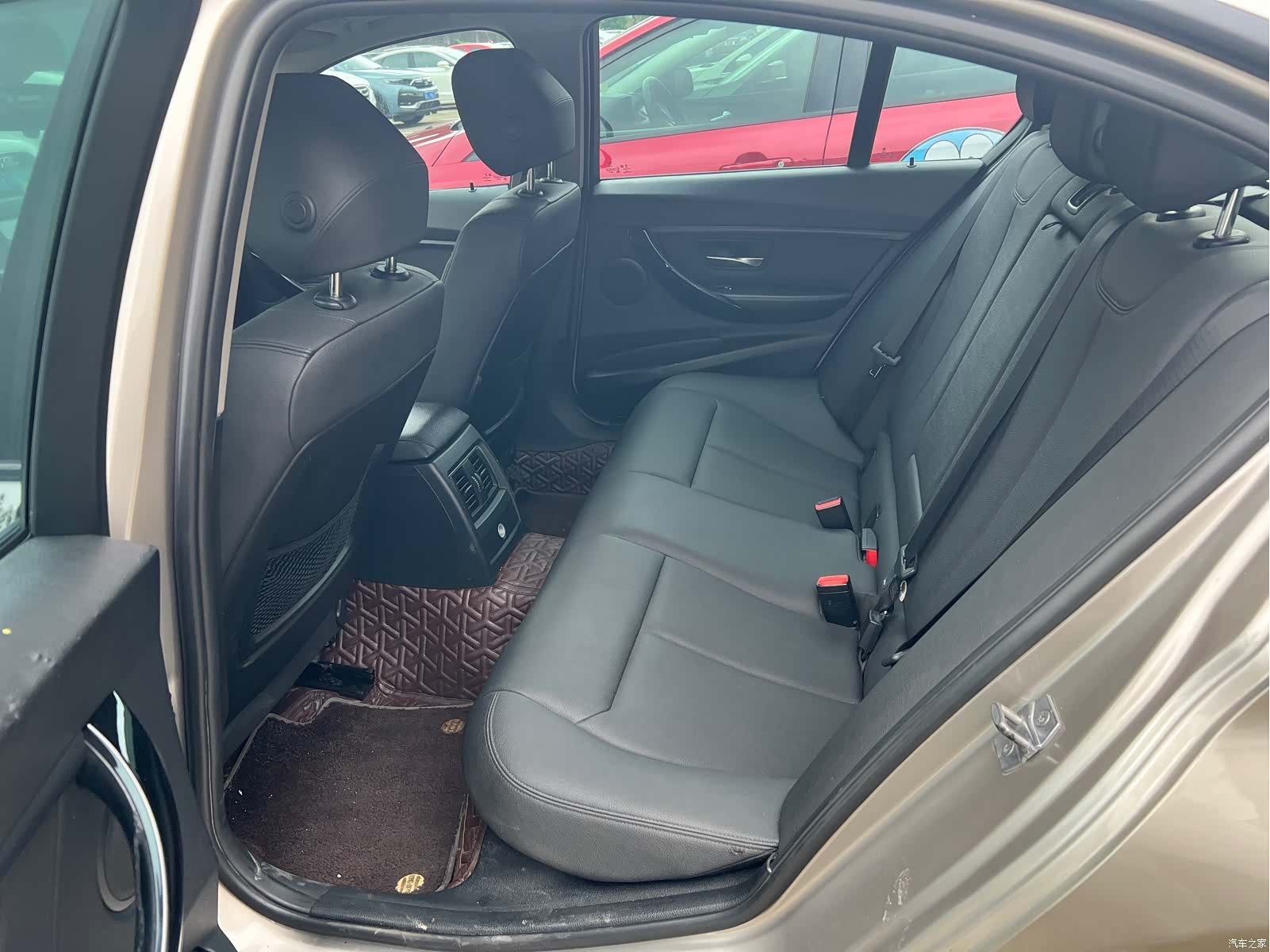 BMW 3 Series, 2017 все фото
