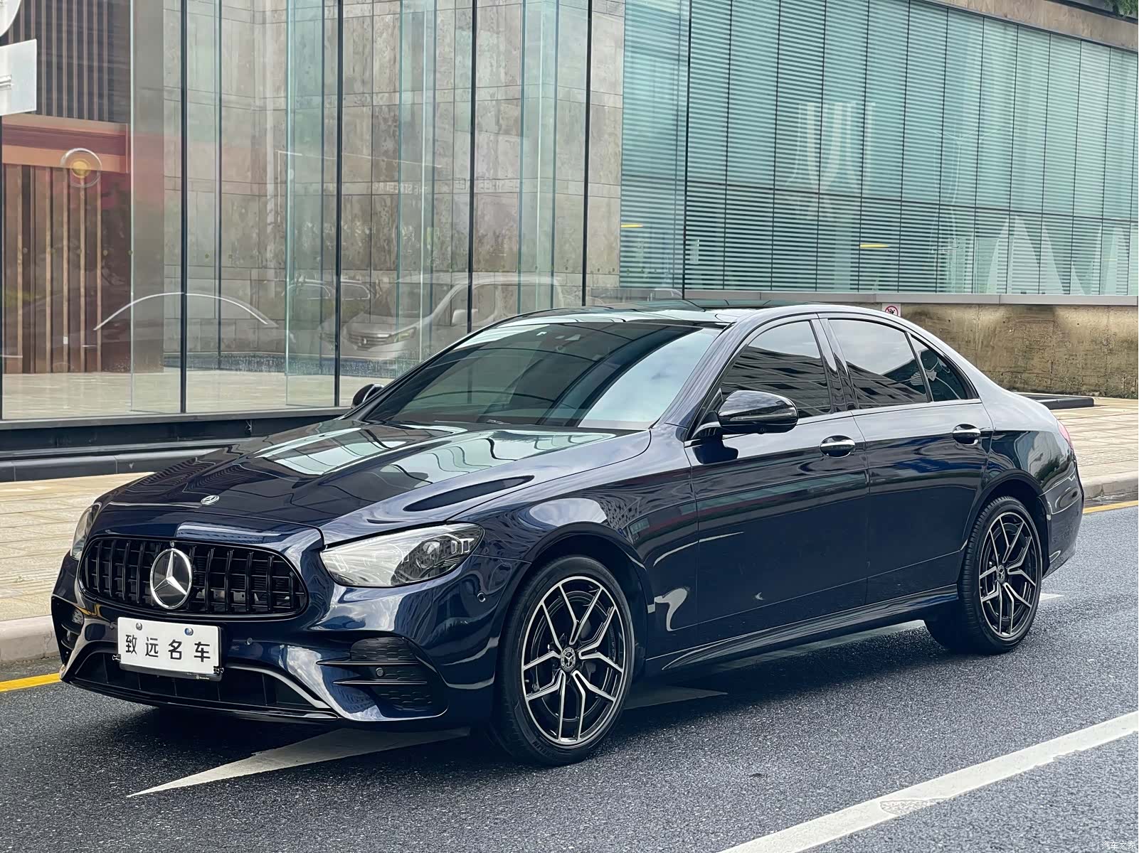 Mercedes-Benz E-Class, 2021 1