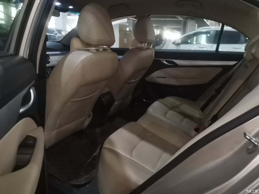 Geely Emgrand, 2018 17