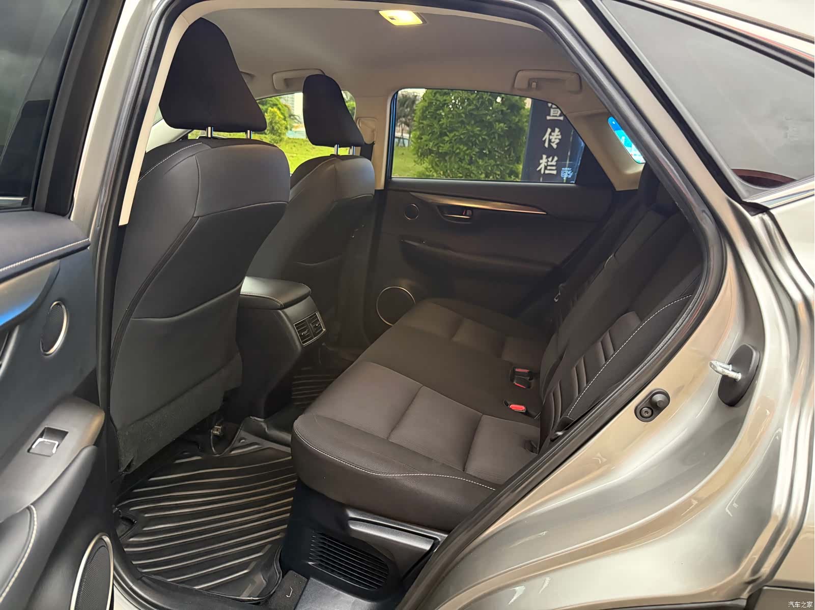 Lexus NX, 2018 9