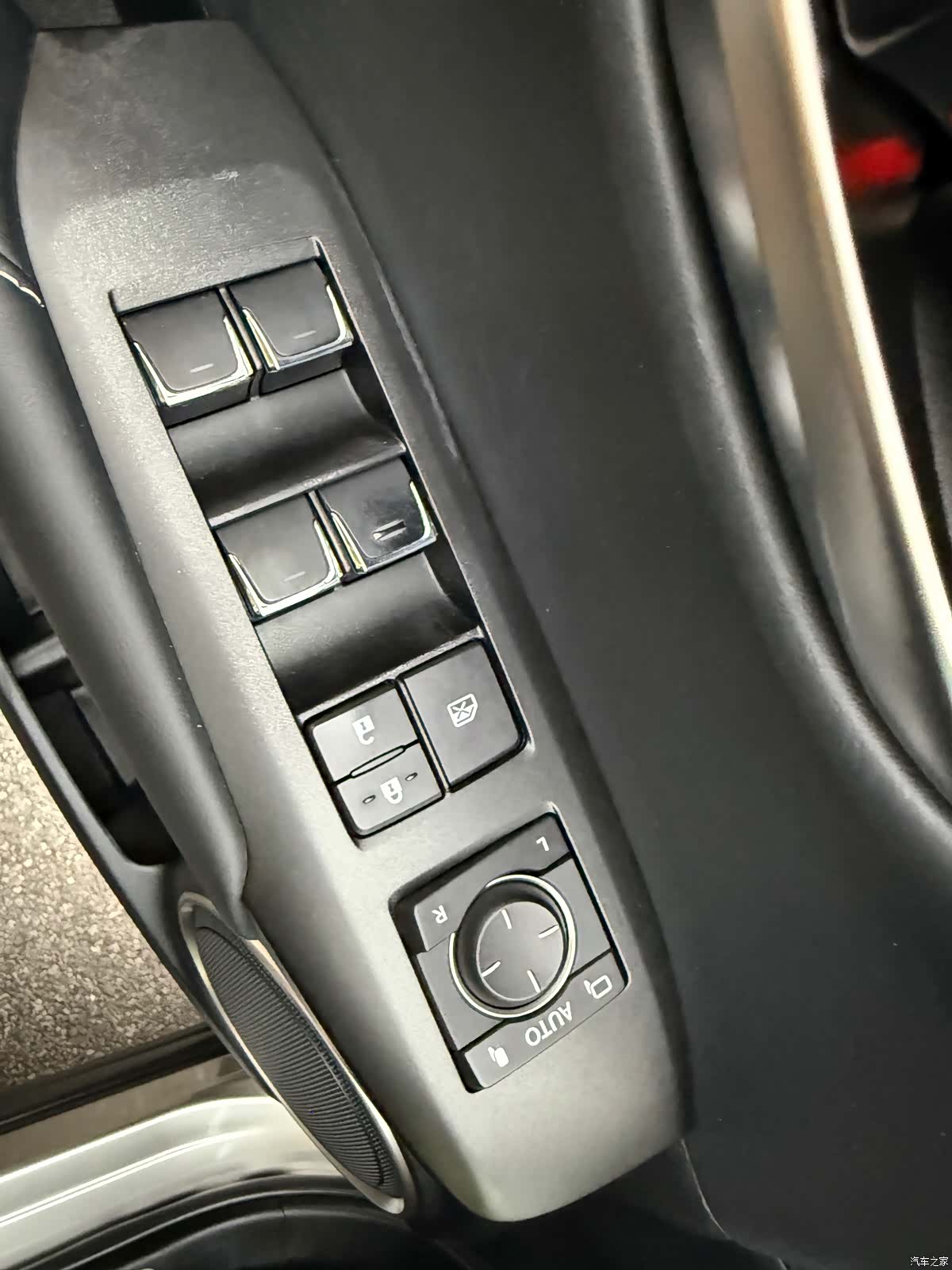Lexus NX, 2018 18