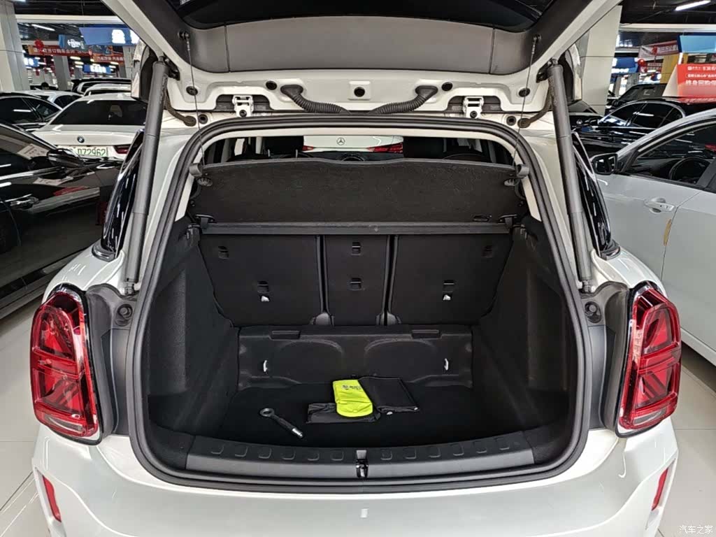 Mini Countryman, 2021 19