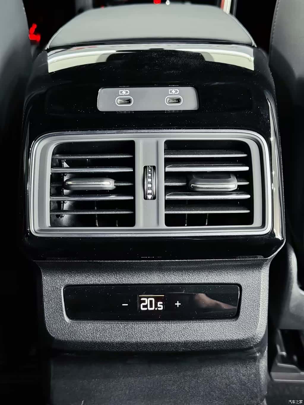Audi Q5L, 2026 21