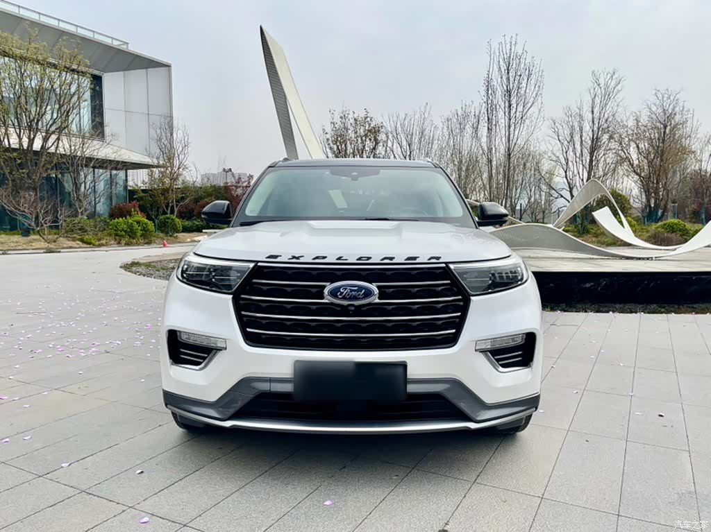 Ford Explorer, 2020 3