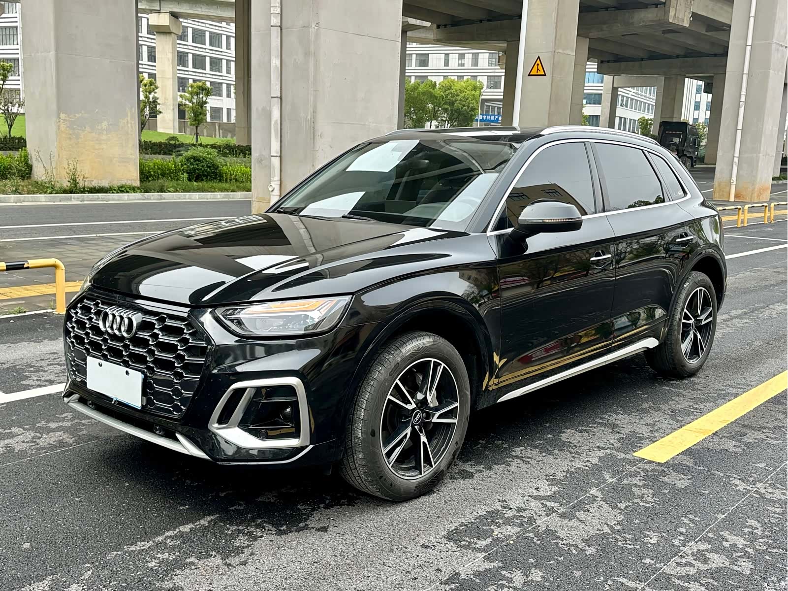 Audi Q5L, 2023 1