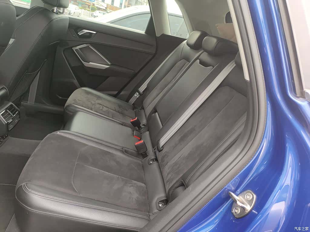 Audi Q3, 2020 13