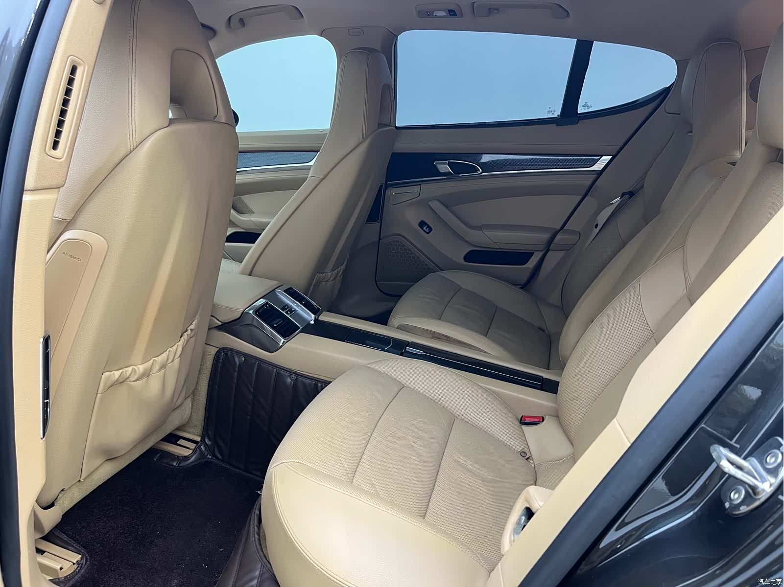 Porsche Panamera, 2011 все фото