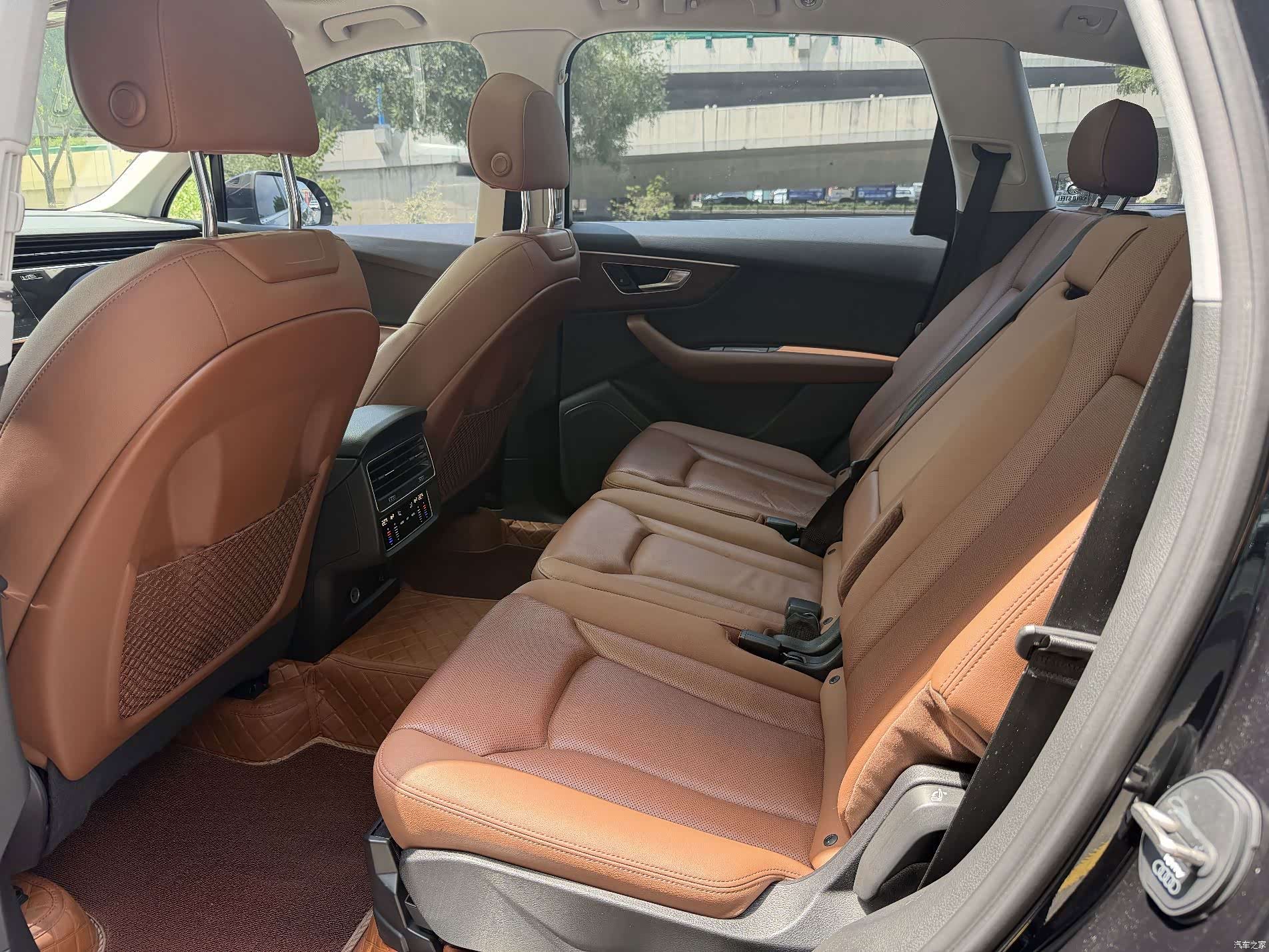 Audi Q7, 2021 9