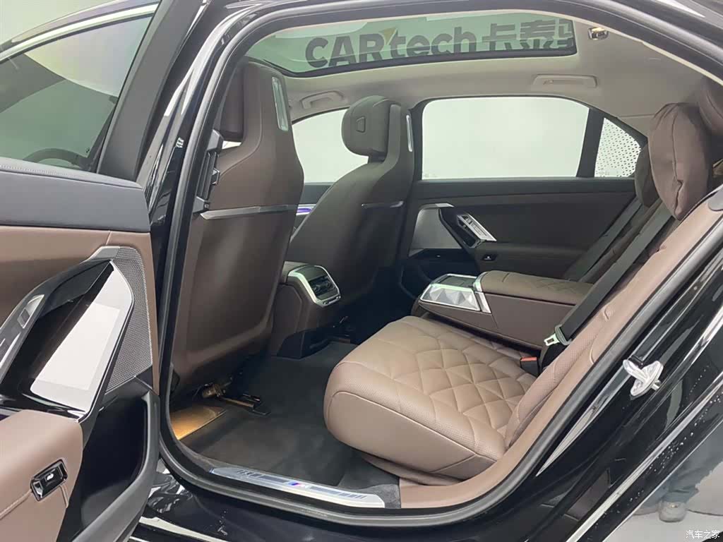 BMW 7 Series, 2026 19