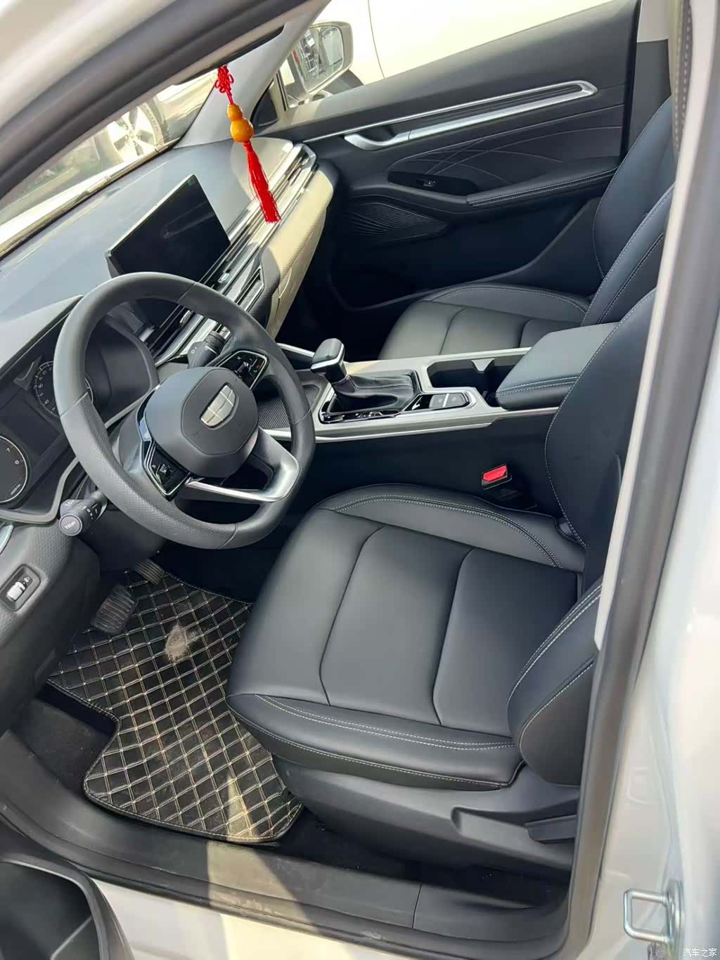 Geely Emgrand, 2025 7