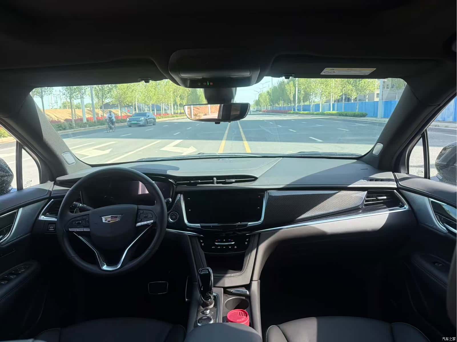 Cadillac XT6, 2025 все фото