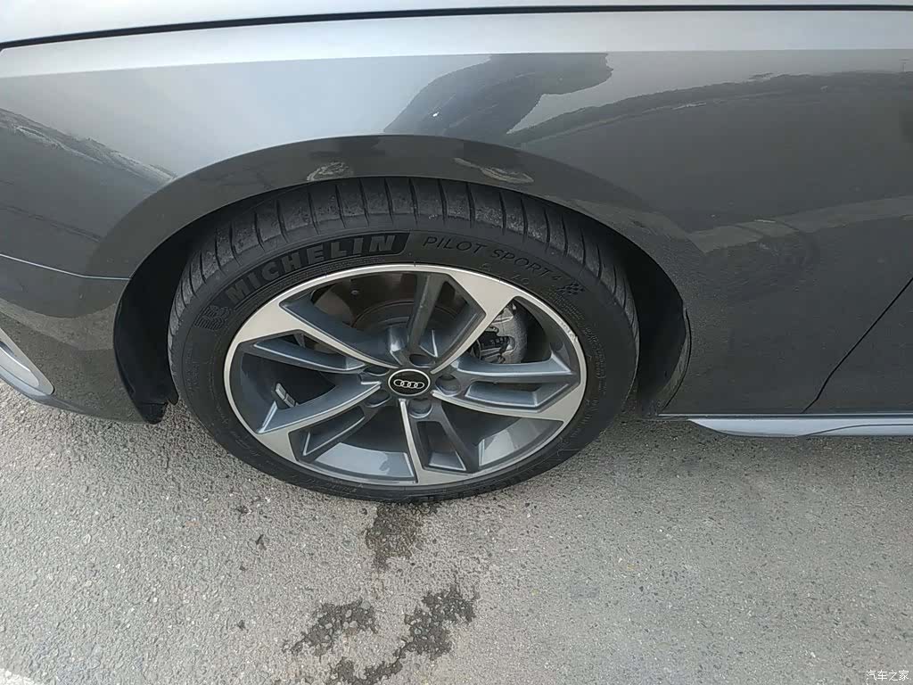 Audi A4L, 2022 25